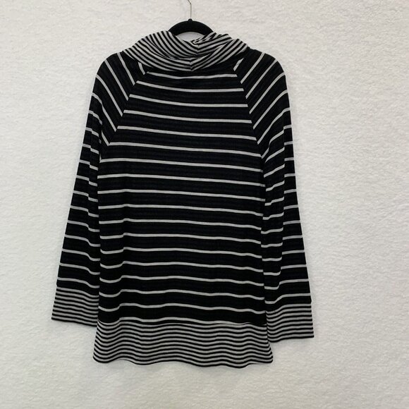 Chico's Women's Stripe Tunic Cowl Neck Lightweight Sweater Sz 1 8/10 Black Gray - Picture 3 of 9